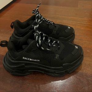 Triple S Balenciaga Shoes Black 37
